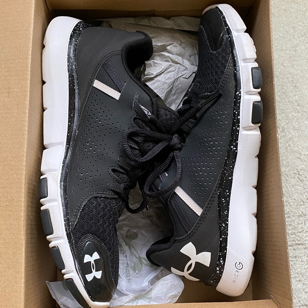 Running sneakers